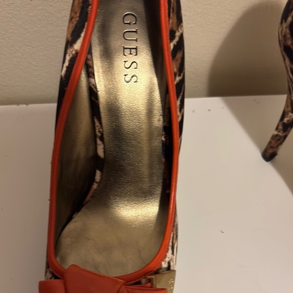 Guess Brown and Orange Heels with Stiletto Design - Picture 3 of 4